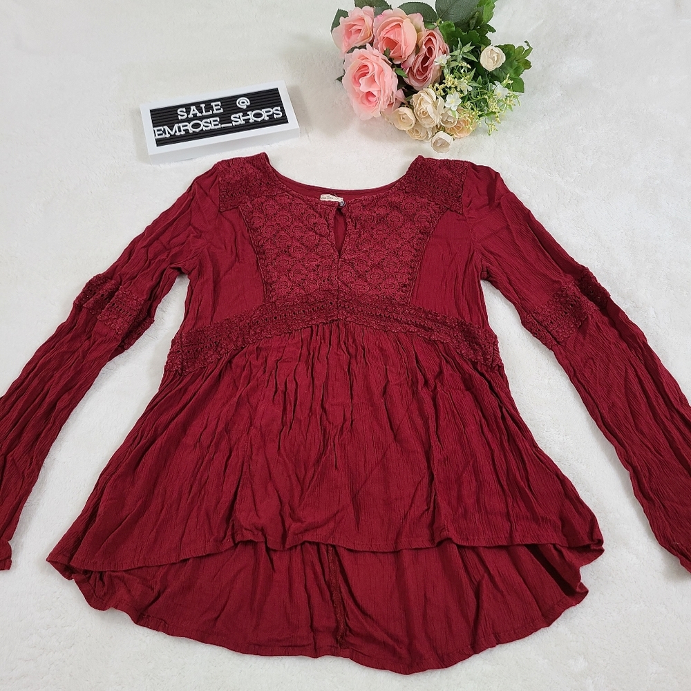 Red Blouse 💐 - Picture 2 of 2